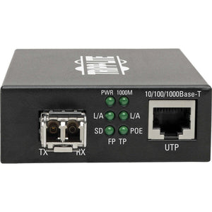 GB MMF FIBER TO ENET MEDIA CONVERTER POE+ 550 M LC INT.